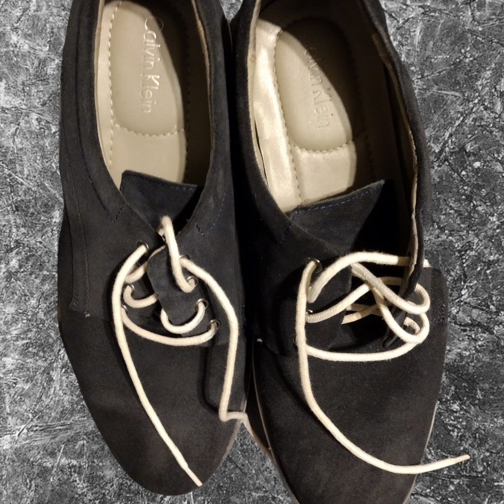 Calvin Klein M10 navy blue suede Oxford shoe
